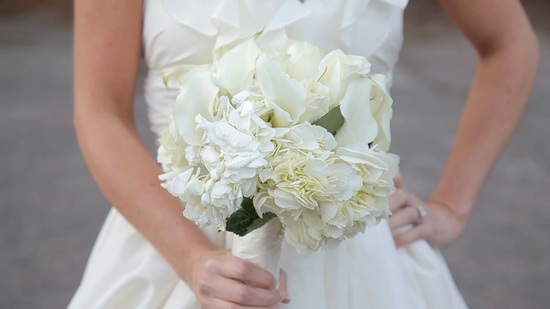 Classic white wedding photo shoot