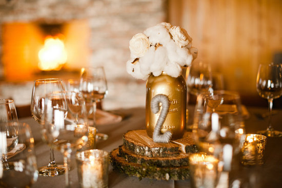 Stunning-wedding-reception-tablescapes-gold-ivory.medium_large