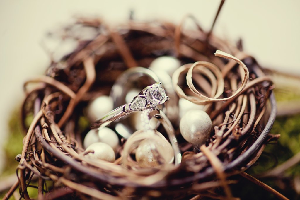 Kansas-city-wedding-engagement-ring.full