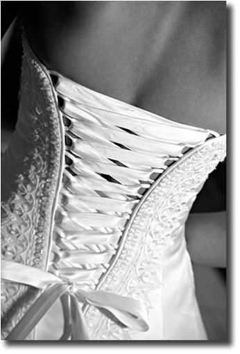 Dramatic-Backs-on-Wedding-Dresses