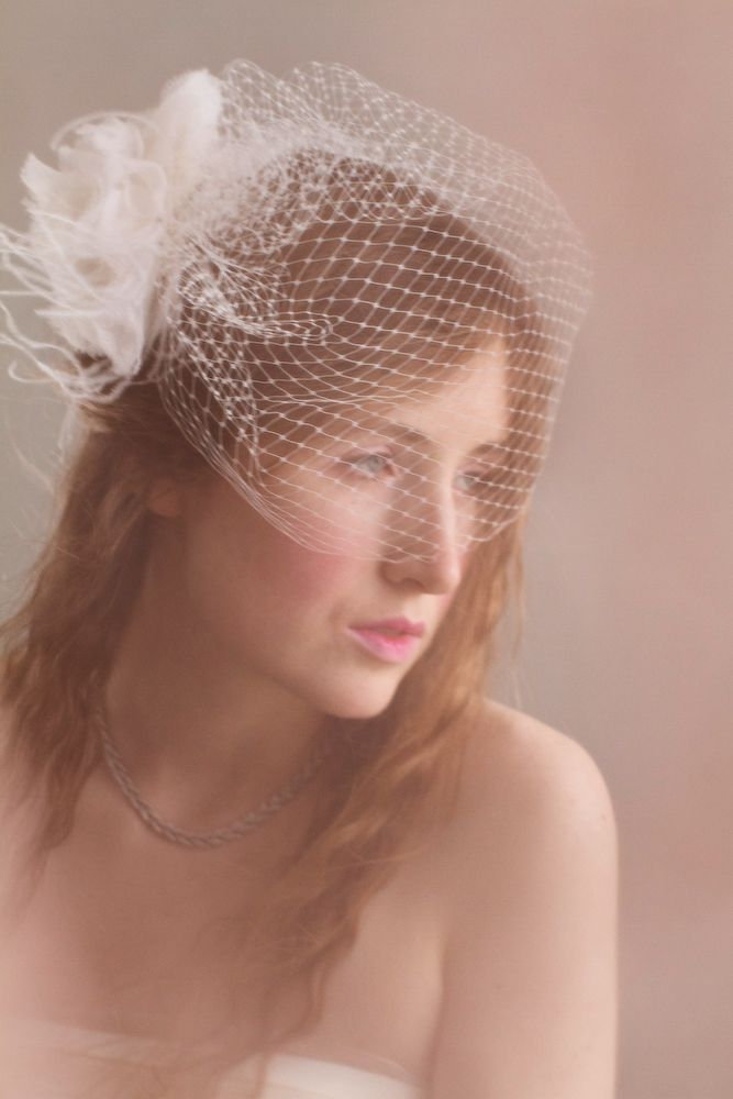 Bridal fascinator and veils