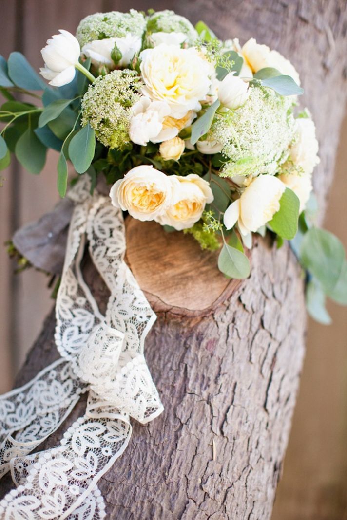 cream wedding bouquet ideas