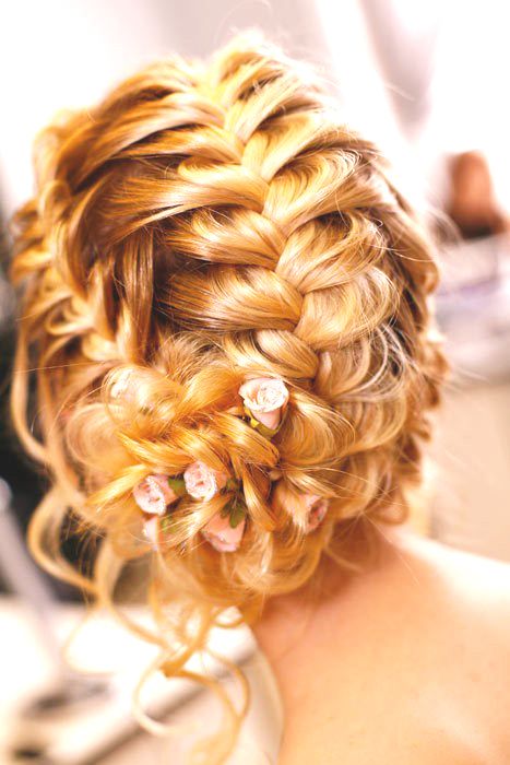 Easy Breezy Bridal Updos 3
