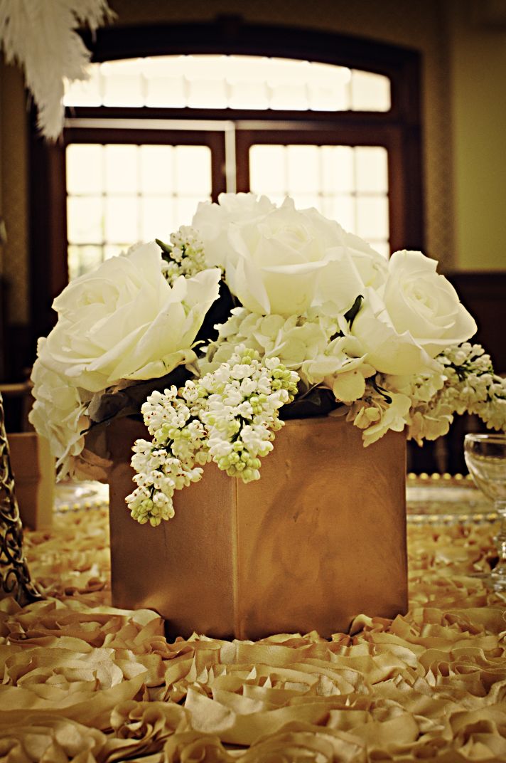 Classic Low Wedding Centerpiece with Ivory Roses and Hydrangeas