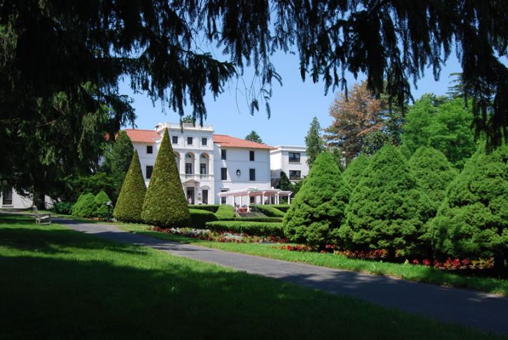 Amazing Wedding Venues New York Geneva on the Lake 1