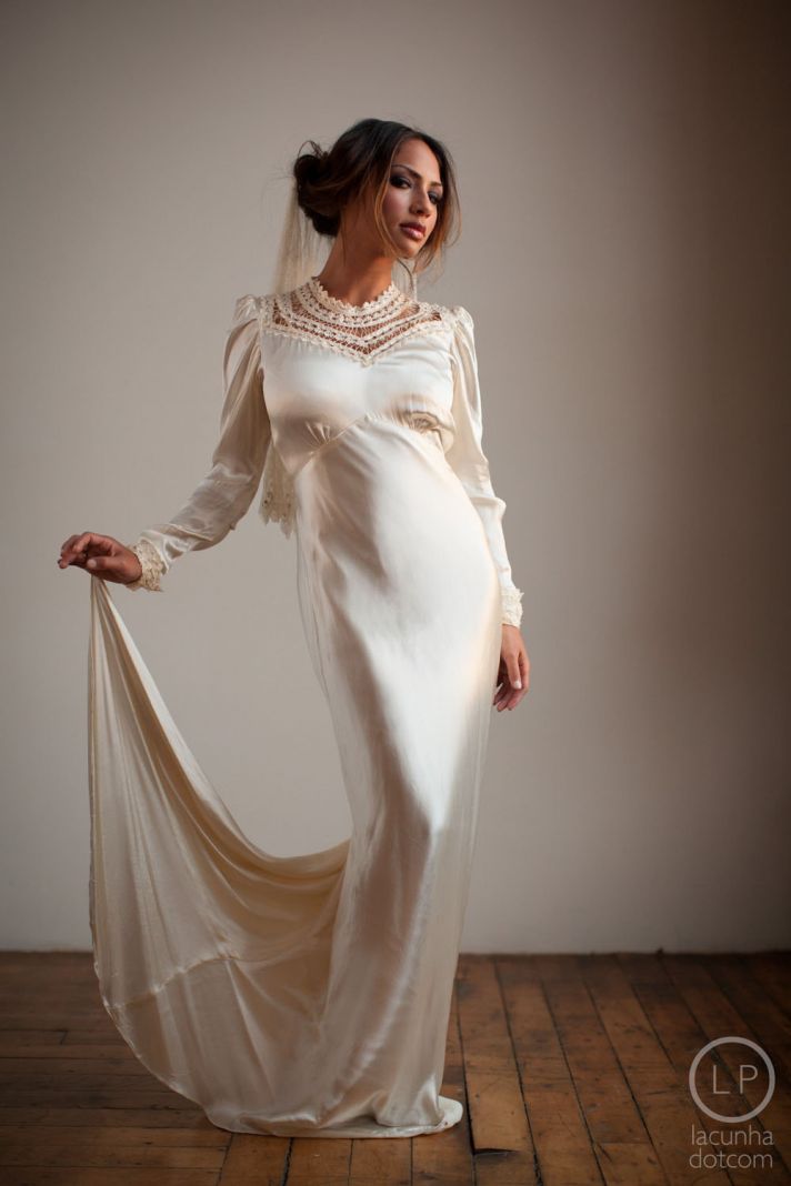 Old hollywood glam wedding dress with sleeves