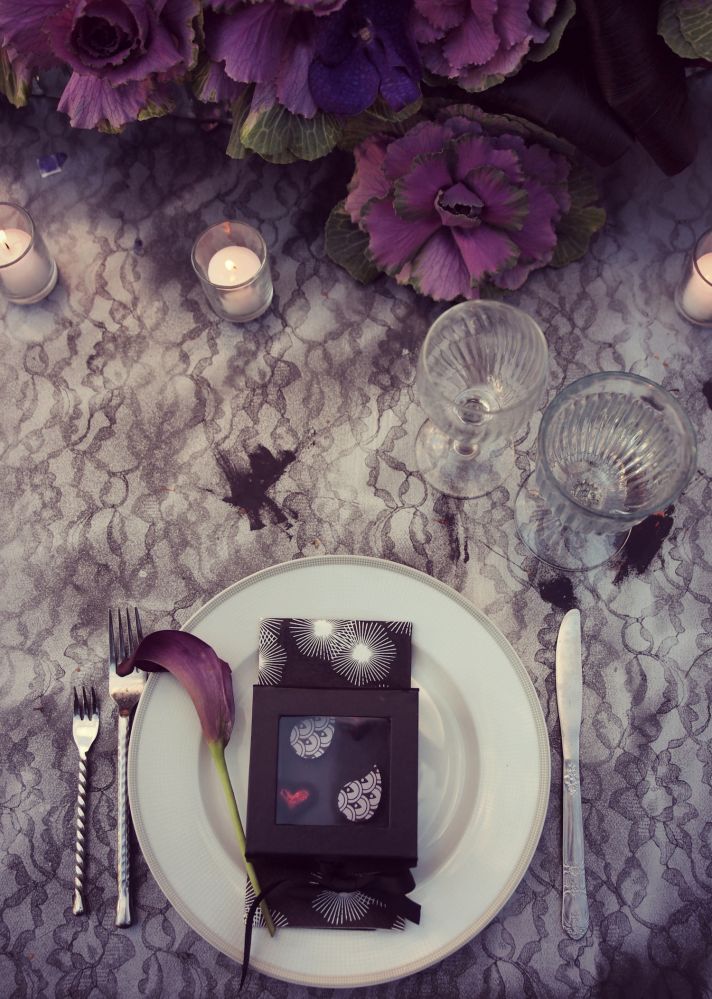 Table setting in purple