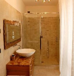 This moderninst bathroom ensures that you’ll have modern conveniences at your romantic Italian honey