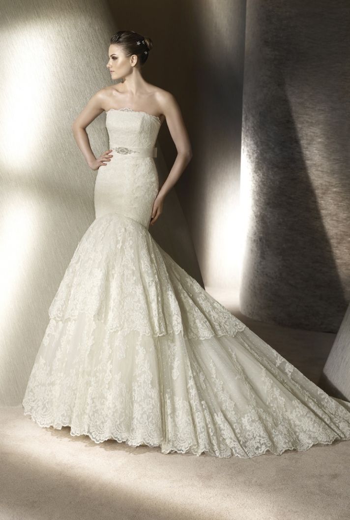 Lace mermaid wedding dress by San Patrick, 2012