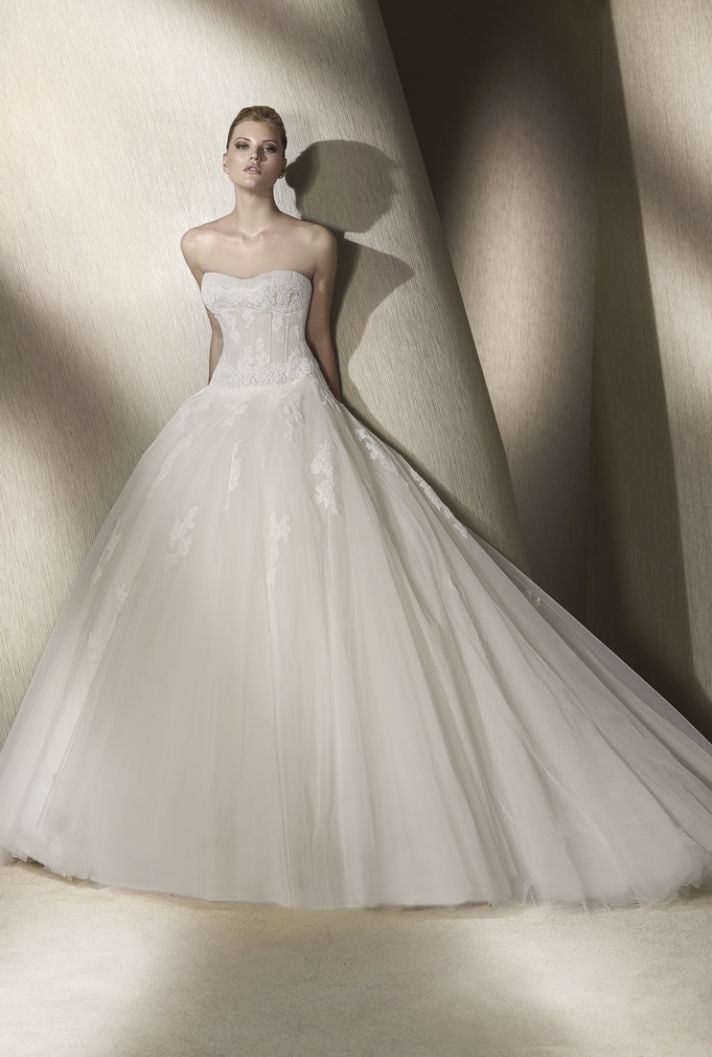 Wedding dress by San Patrick, 2012 collection