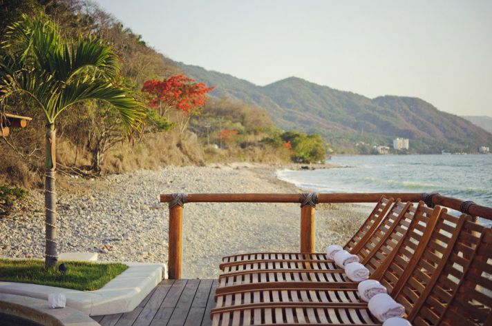 budget wedding ideas mini moon honeymoon