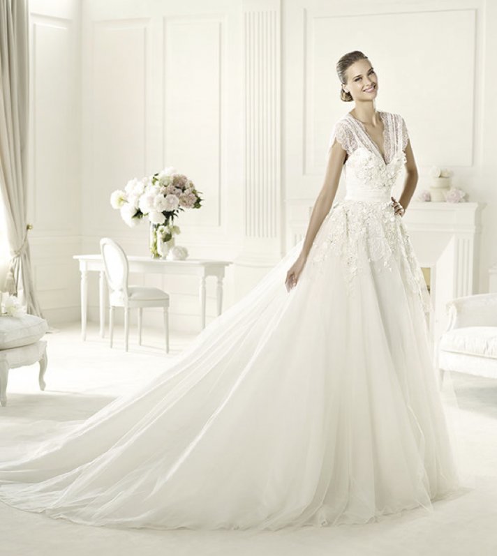 2013 wedding dress Elie Saab bridal collection for Pronovias Denisse 3