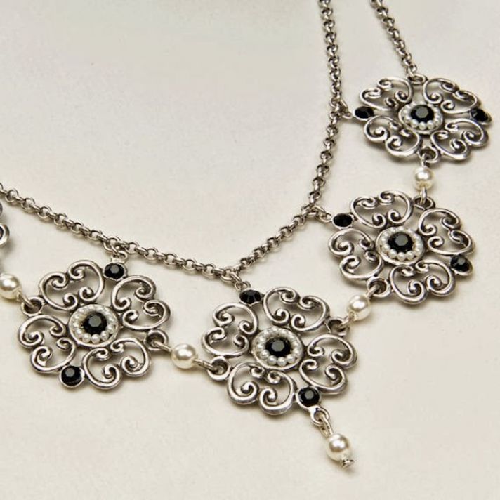 Bold old world bridal bling
