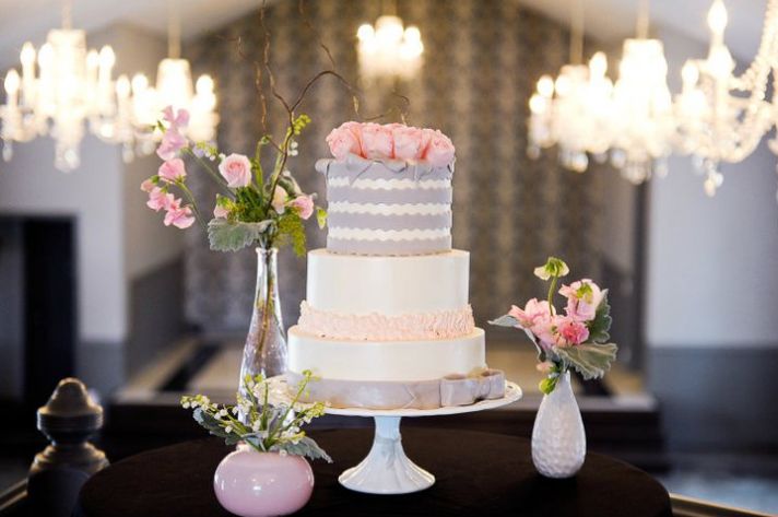 Elegant princess bride cake