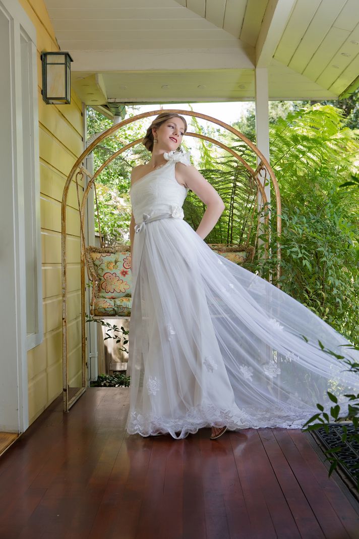Romantic unique gown by Amy Jo Tatum