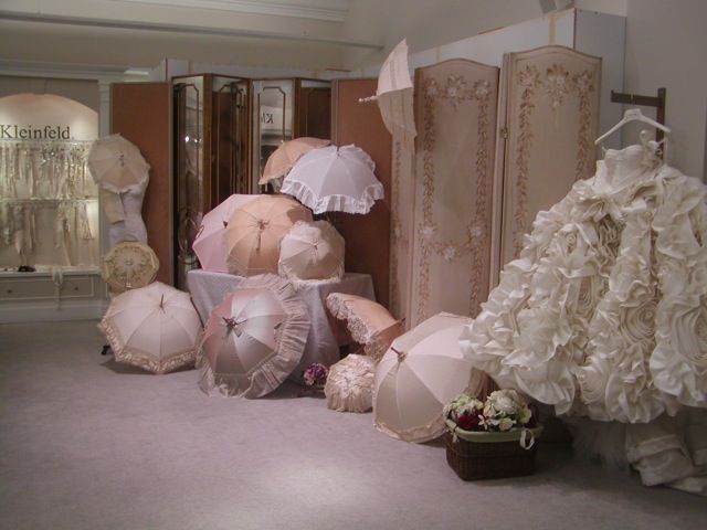 Lovely vintage bridal parasols perfect for your Spring wedding
