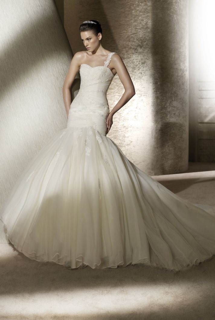 Wedding dress by San Patrick, 2012 collection