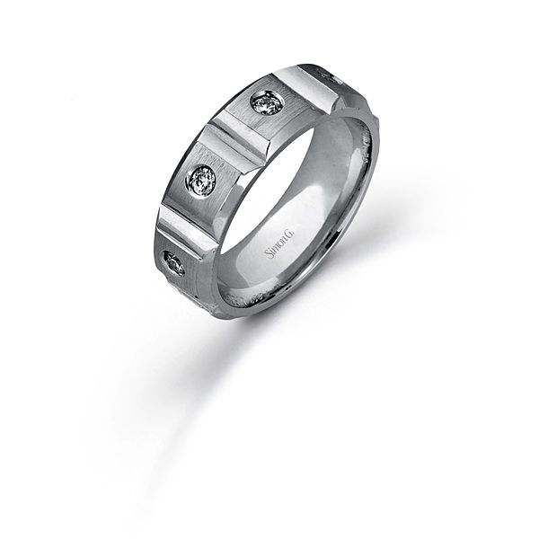 Thick platinum wedding band for Kris Humphries