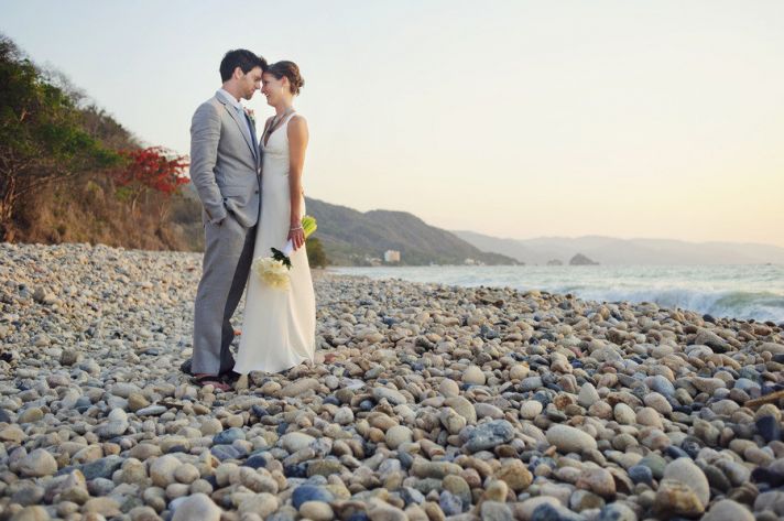bride groom beach wedding photo