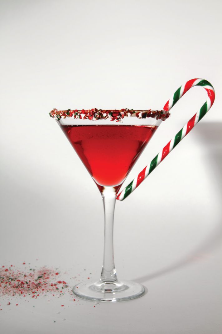 Holiday Wedding Ideas Sweet Signature Drinks festive martini