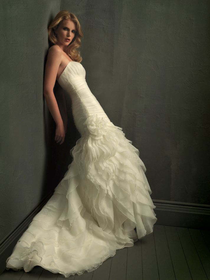 Get Kara DioGuardi’s Vera look for less with this Allure Bridals wedding dress