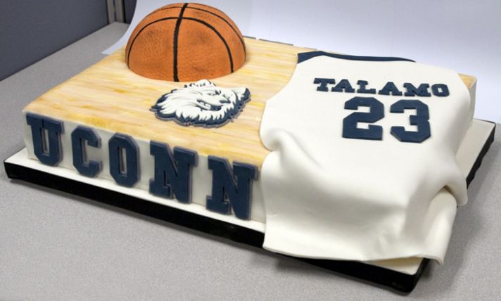 march madness 2012 wedding ideas grooms cake 1