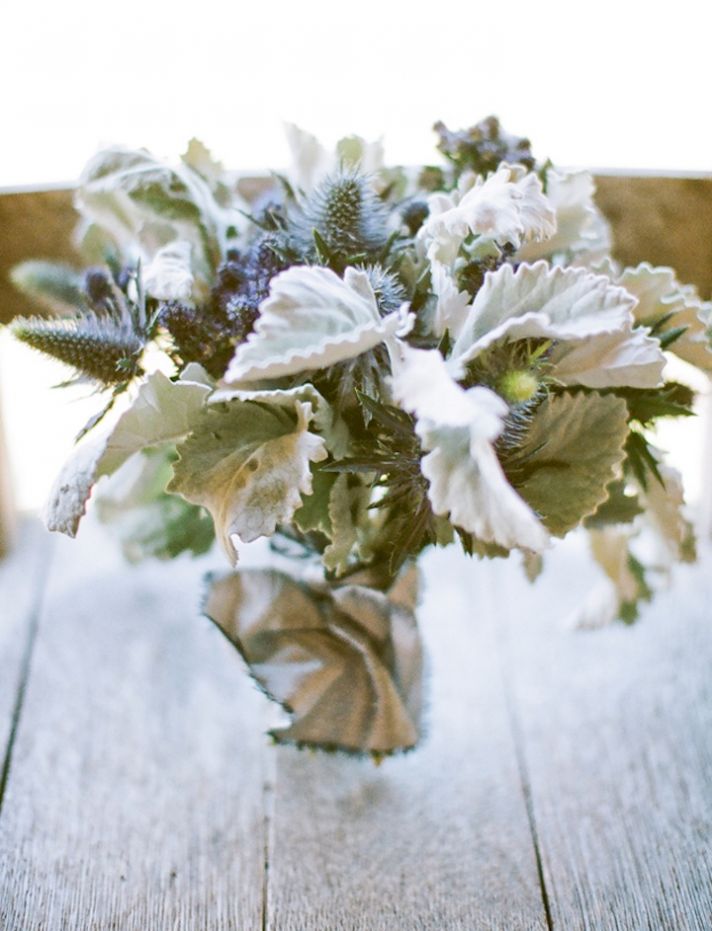 modern elegant wedding flowers bridal bouquet with dusty miller