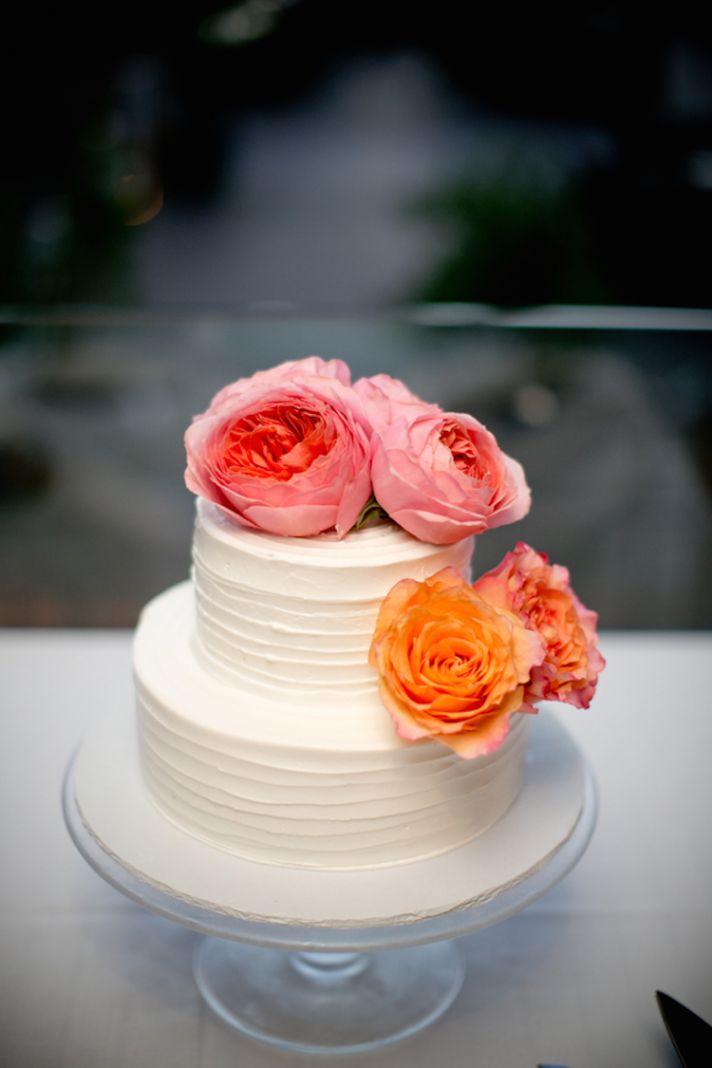 Classic Cake with Bright Flowers