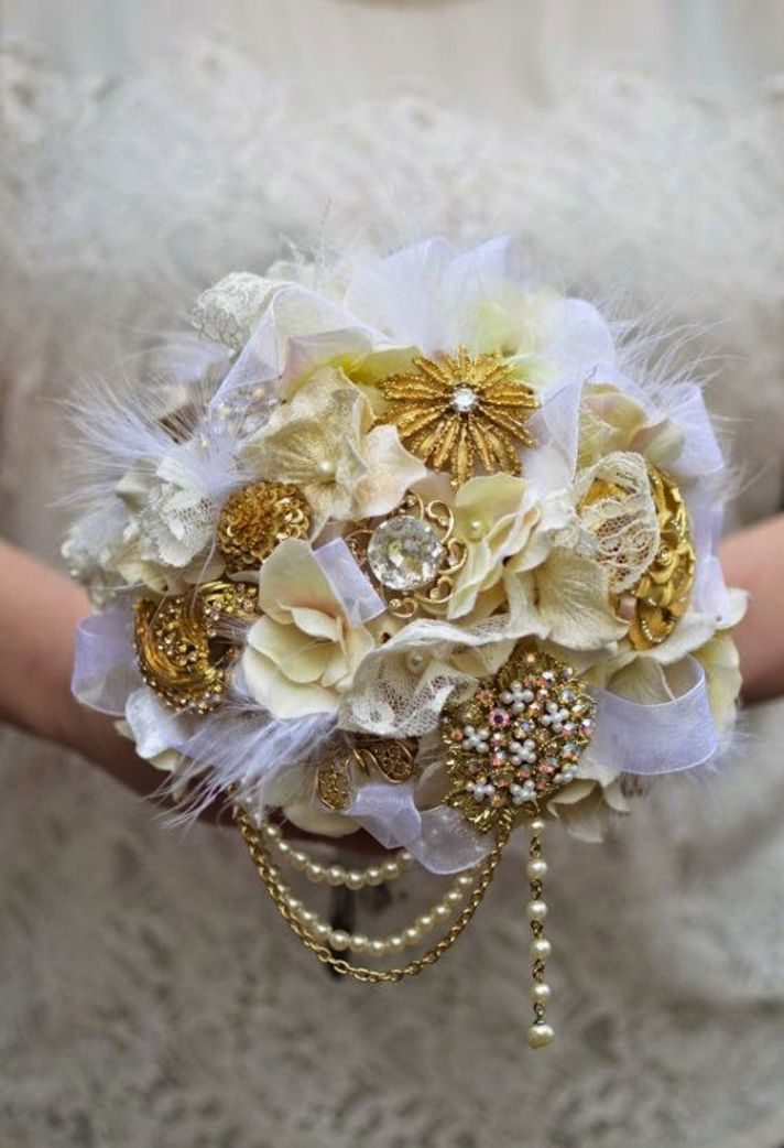 Brooch Bouquet