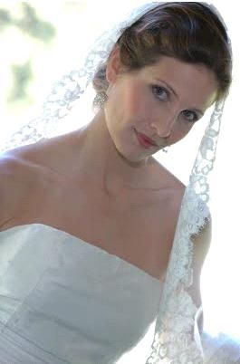 The Mantilla- beautiful lace veil with little volume on top