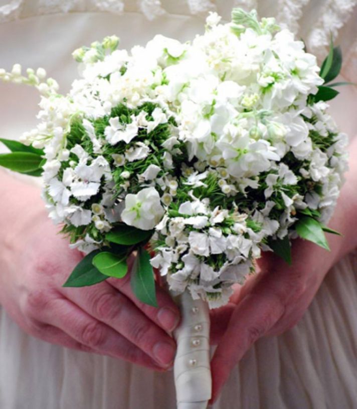Kate Middleton’s bridal bouquet on a budget- learn how to DIY