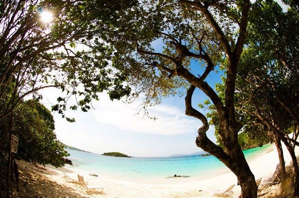 Low-key luxury destination wedding in St. John