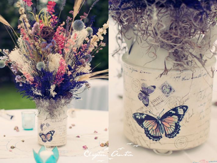 Outdoor real wedding with a bohemian chic vibe
