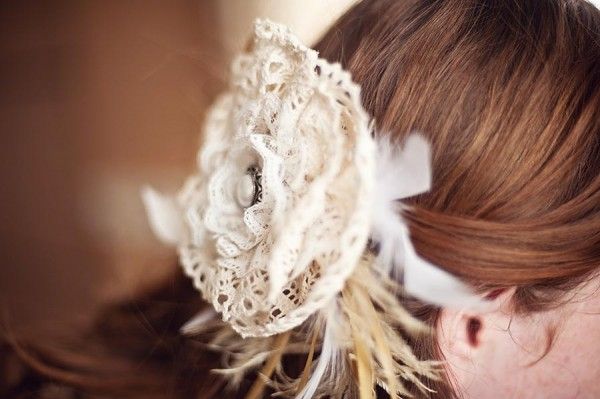 ivory lace and feather bridal fascinator