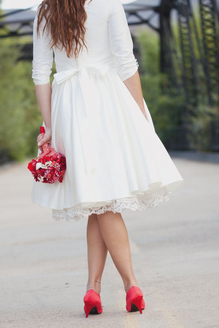 lovely lace LWDs for the brides wedding reception look tea length lace petticoat