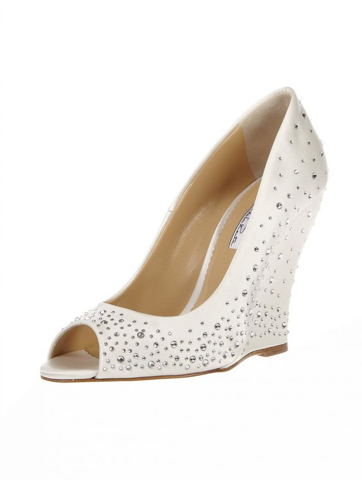 bridal shoes Oscar de la Renta wedding heels white satin dorsay tulle poof