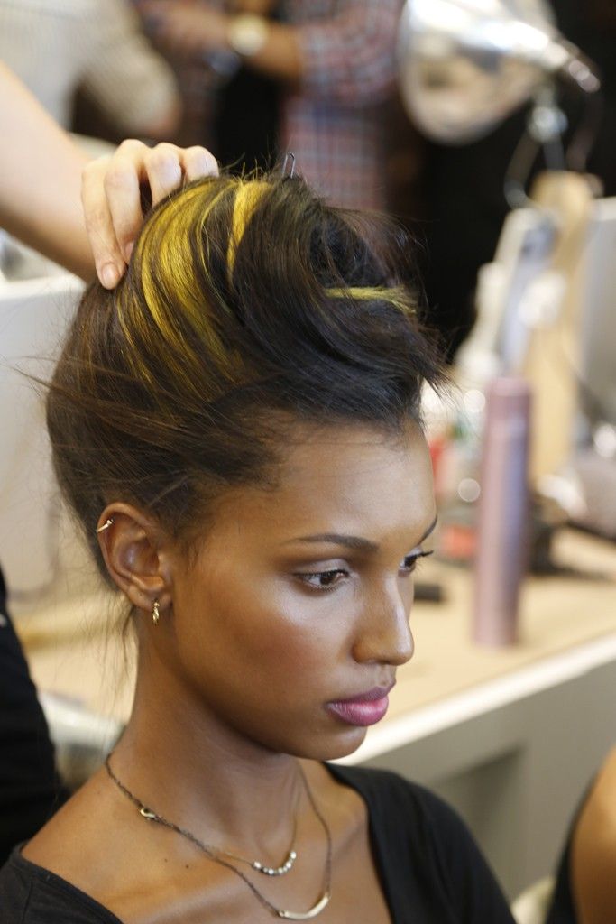 funky wedding updo beehive oscar de la renta