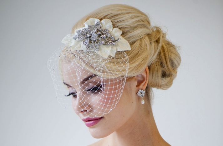 fall winter wedding ideas handmade velvet treasures from Etsy birdcage veil
