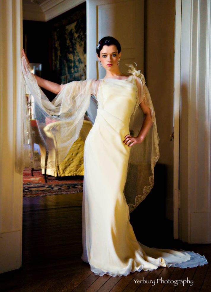 Bias cut wedding dress for Gatsby brides