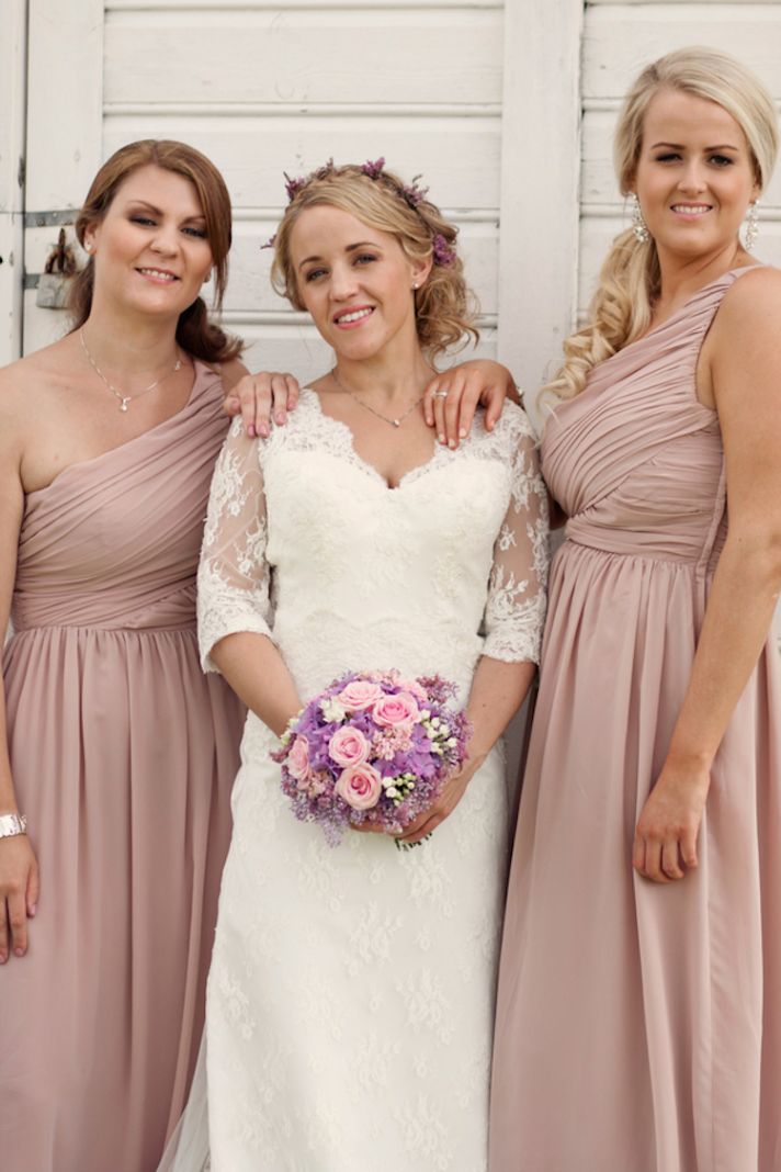 Norwegian real wedding with blush bridesmaids dresses