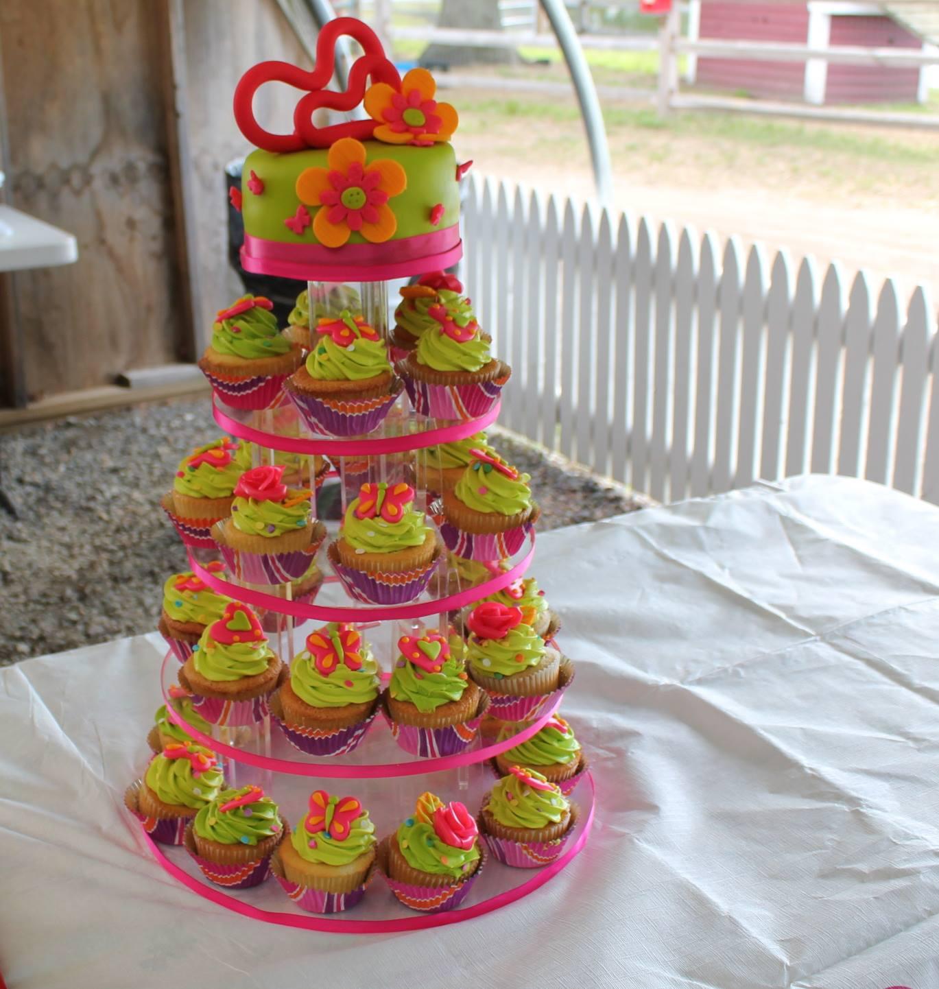 Cakes, Toppers, & Stands in Salem, NH: VidhyaCakes
