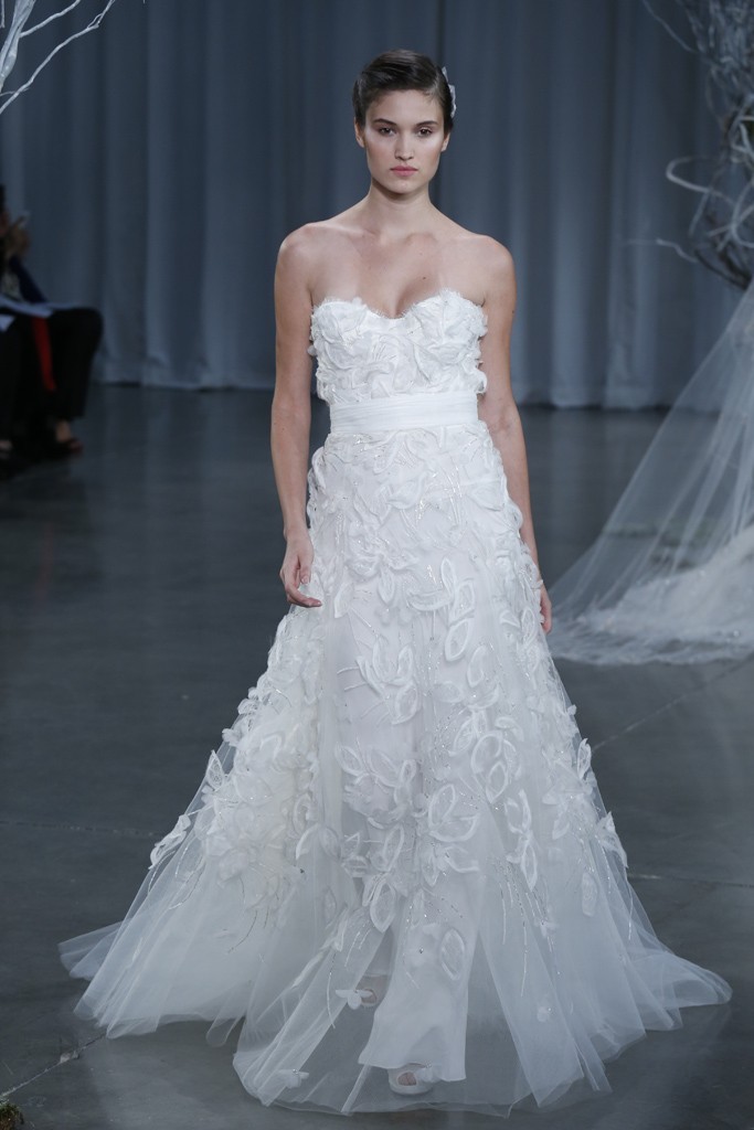 Fall-2013-wedding-dress-monique-lhuillier-bridal-gowns-devine.full