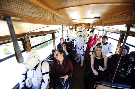 Halloween wedding inspiration Best costumed couples Star Wars 3