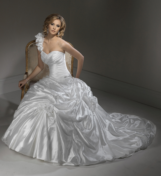 photo of Christa's Dress Shoppe