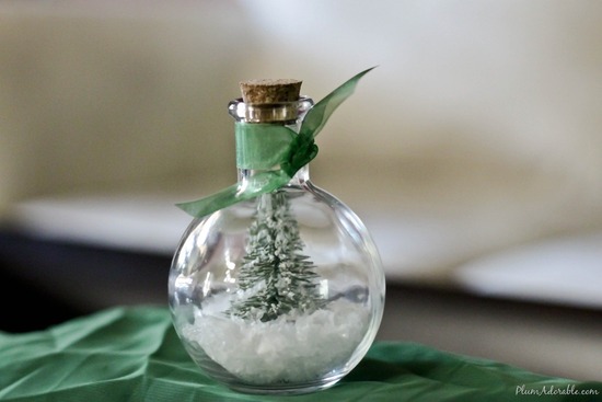 DIY snow globe ornaments winter wedding ideas