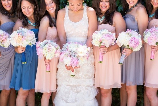 Romantic-bride-with-bridesmaids-in-shades-of-blush-lilac-blue.medium_large