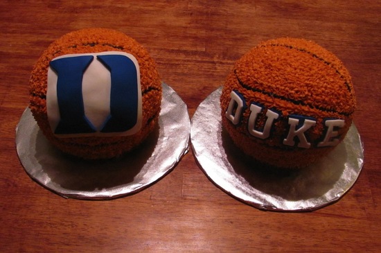 photo of 20 Wedding Things that Celebrate March Madness