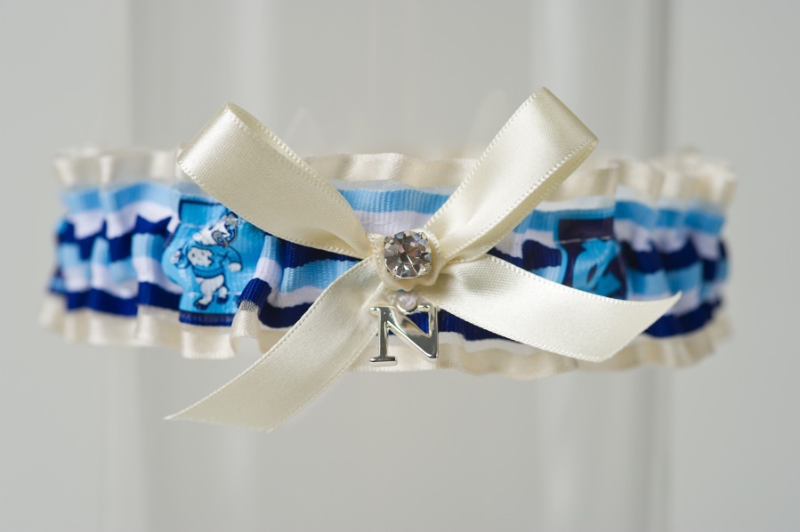 March-madness-wedding-ideas-bridal-garter.full