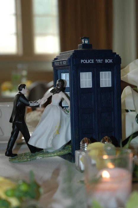 Doctorwhoweddingcake8884.full