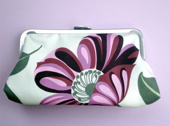 photo of Give your bridesmaids something to clutch
